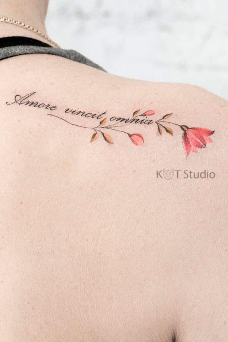 Женские тату на спине в Москве . Татуировки для девушек на спине - цены, эскизы, фото.