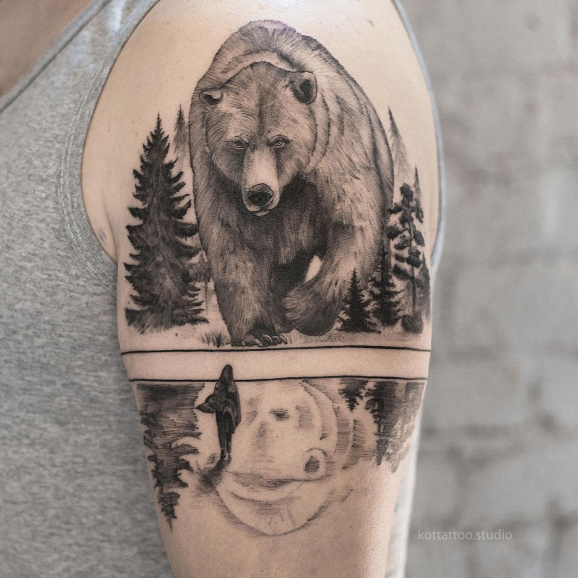 Тату на плече. Медведь, лес и собака в стиле графика.